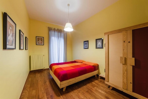 Manzoni House image 6
